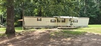 Building Photo - 204 Oakland Dr