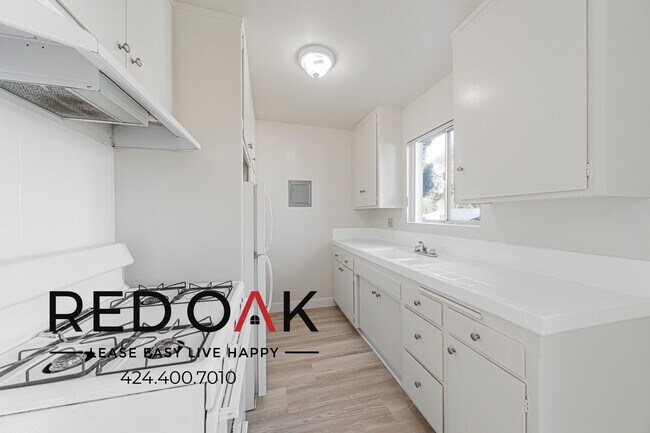 Building Photo - 400 N Mentor Ave