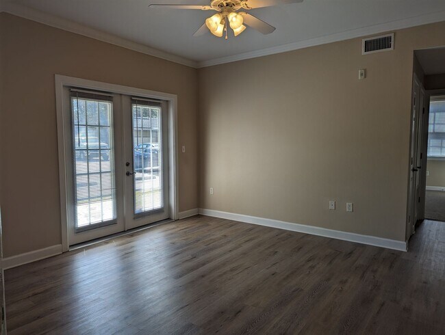 Building Photo - 1703 Conservation Trl