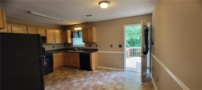 Building Photo - 2325 Shady Grove Rd
