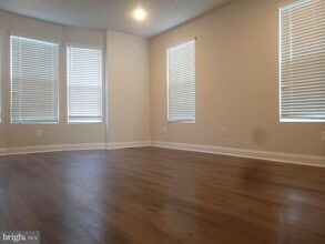 Building Photo - 7111 Tyndale Way