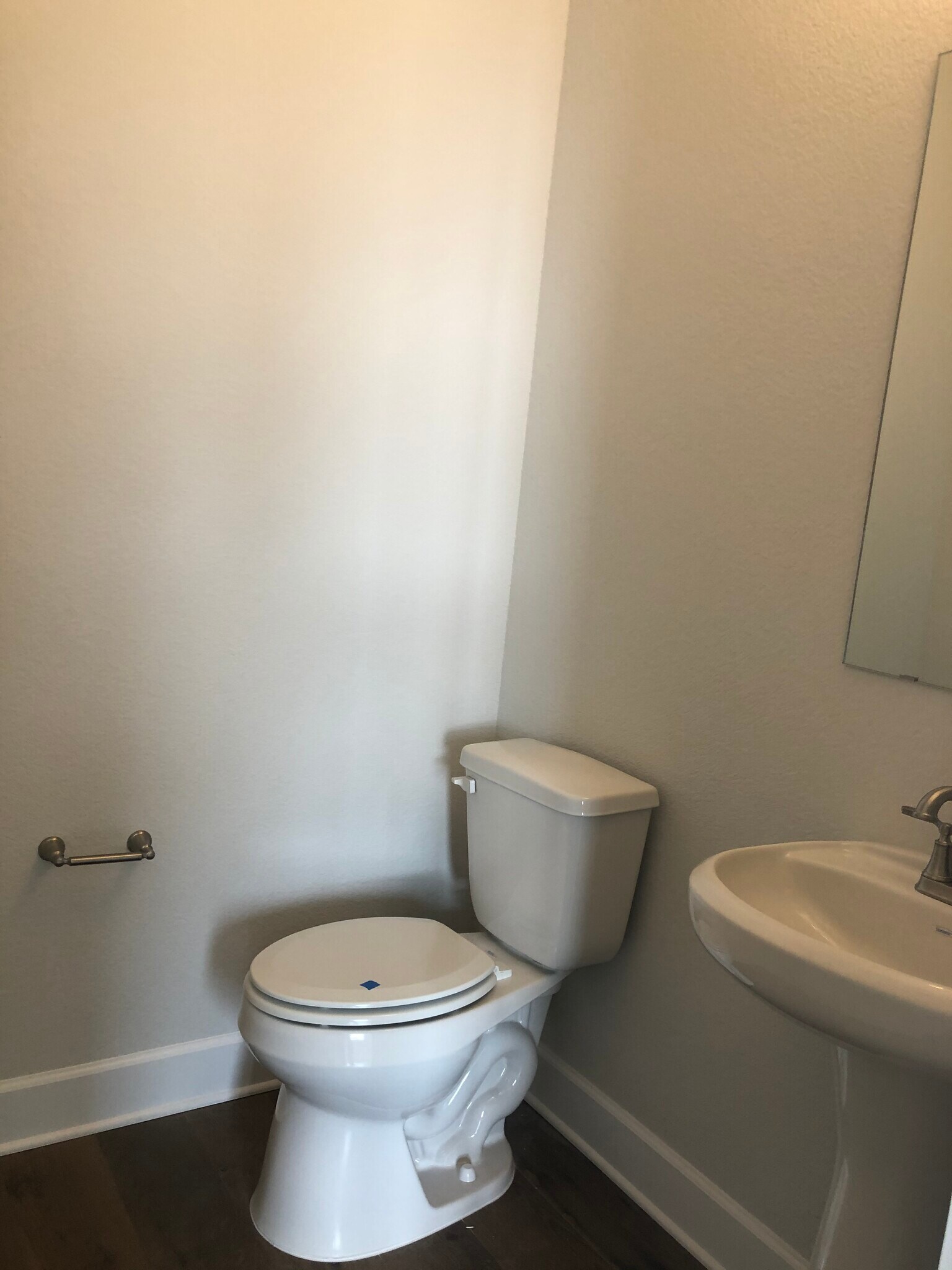 1/2 Bath - 209 Cruising Oak St