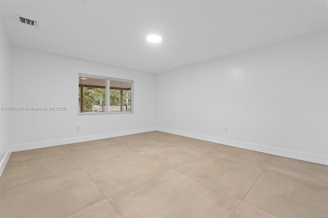 Building Photo - 21825 SW 154th Ave