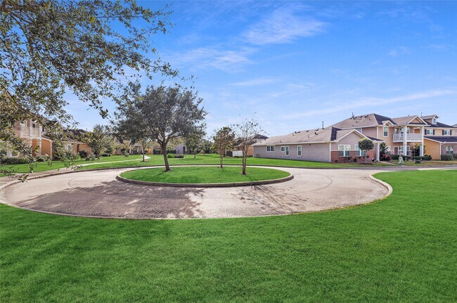 Building Photo - 11909 Jelicoe Dr