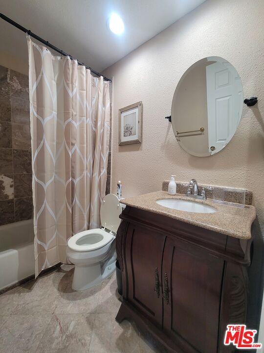 Building Photo - 78920 Skyward Way