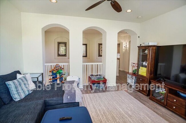 Building Photo - 26155 Lone Rock Ct