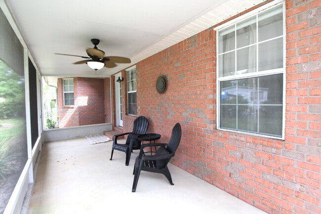 Building Photo - Stunning West Pensacola Home on Nearly an ...