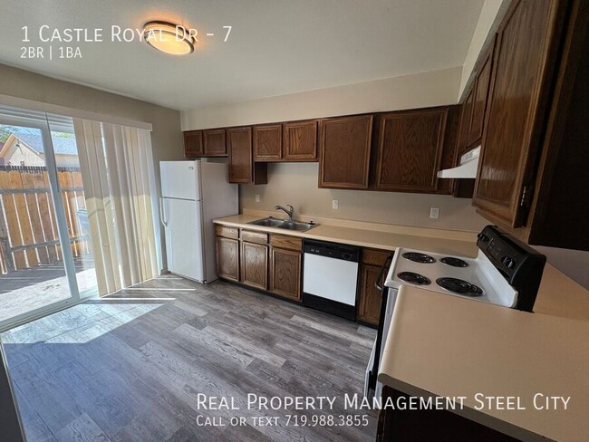 Building Photo - 1 Castle Royal Dr