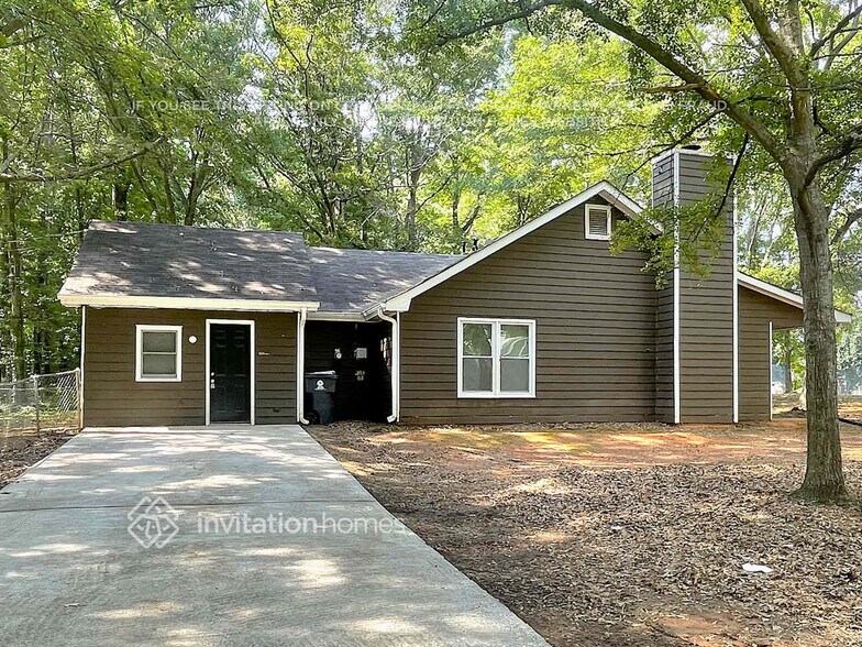 Building Photo - 310 Cowan Rd