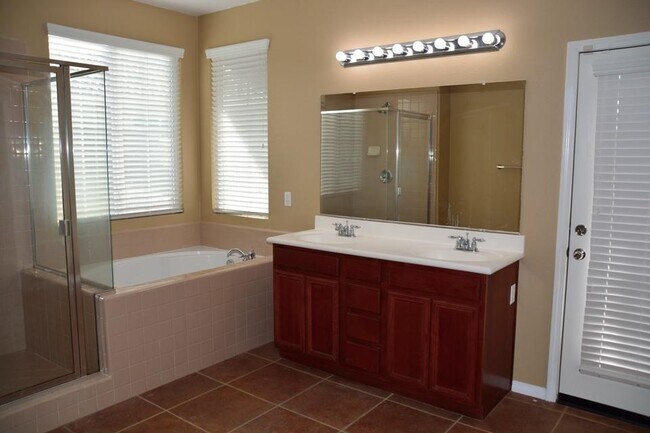 Building Photo - 7286 Canterwood Ct