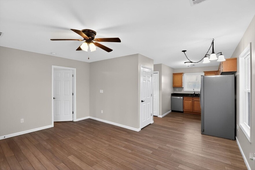 Building Photo - 143 Vernon Lewis Trl