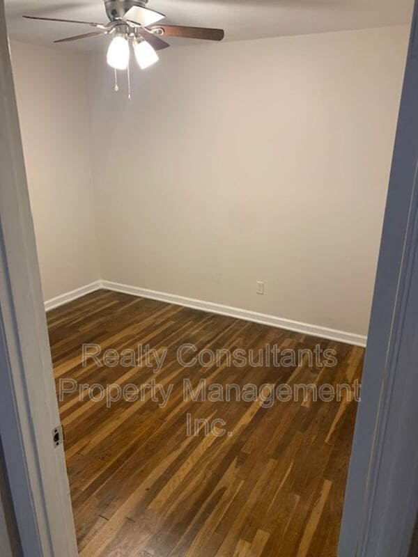 Building Photo - 1813 Walker Ave