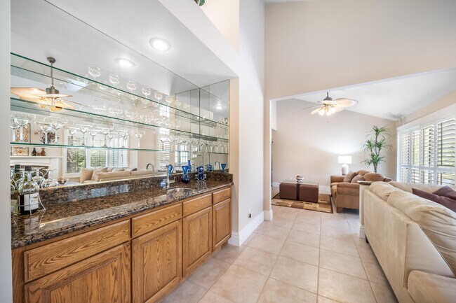 Building Photo - 43512 Via Magellan Dr