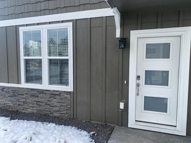 Building Photo - 5929 S Boddington Ln