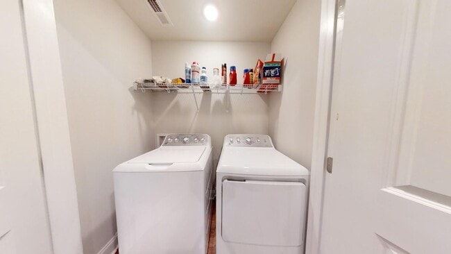 Building Photo - Townhome at The Mill - Opelika