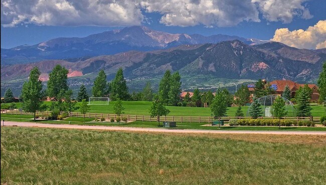 Building Photo - Spacious Ranch Style in Flying Horse with INCREDIBLE VIEWS of Pikes Peak!