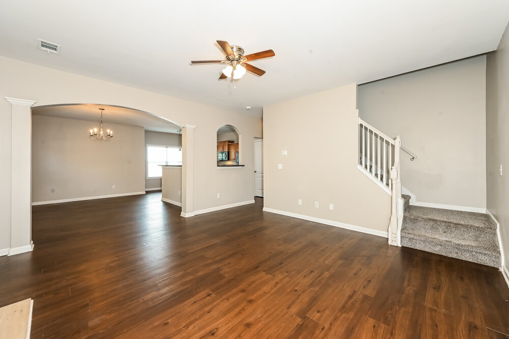 Building Photo - 7063 Grand Hickory Dr