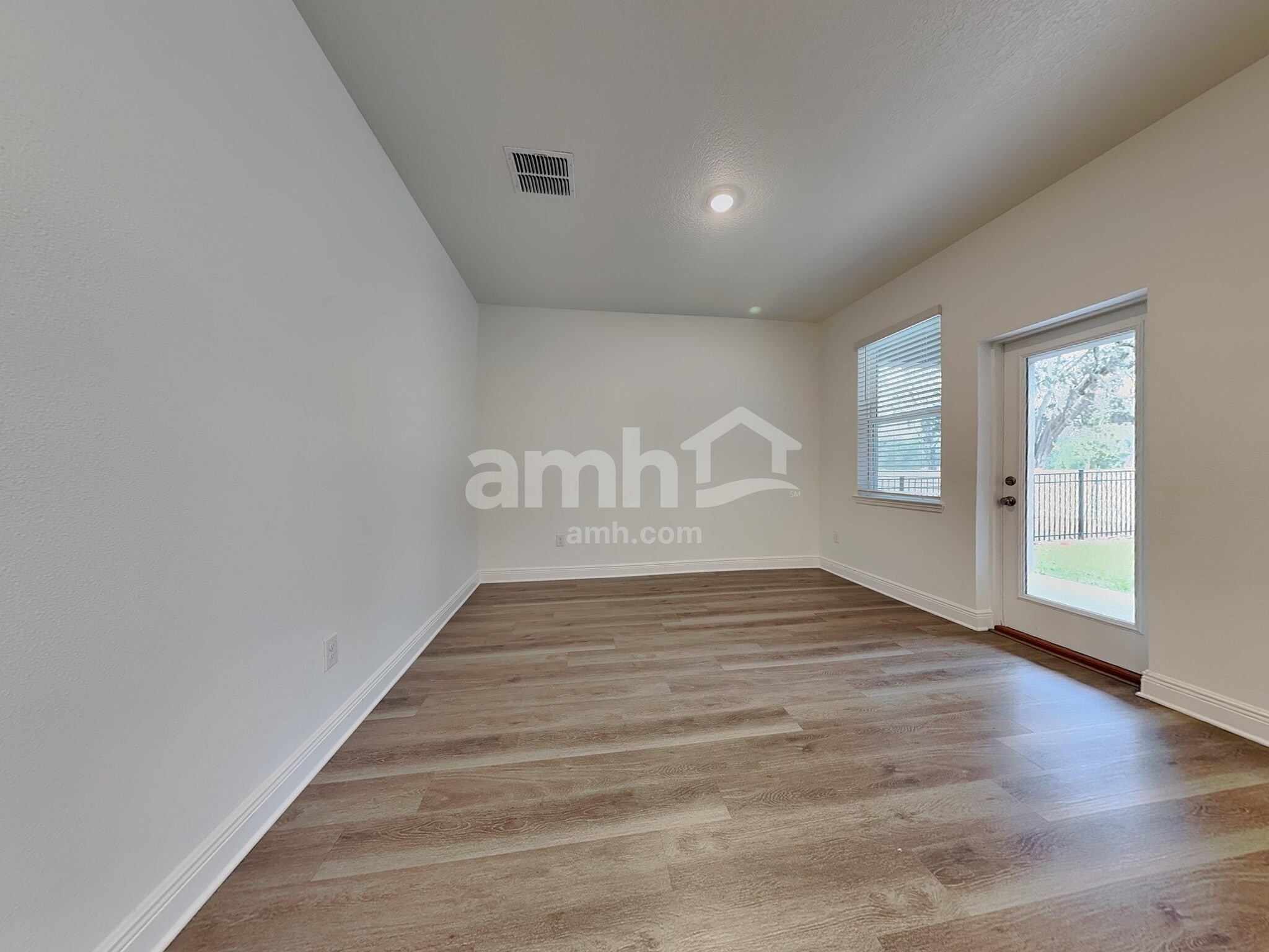 Building Photo - 6650 Atlantic Bch Ave