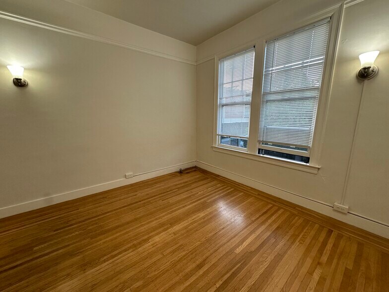 Building Photo - 1810 Euclid Ave