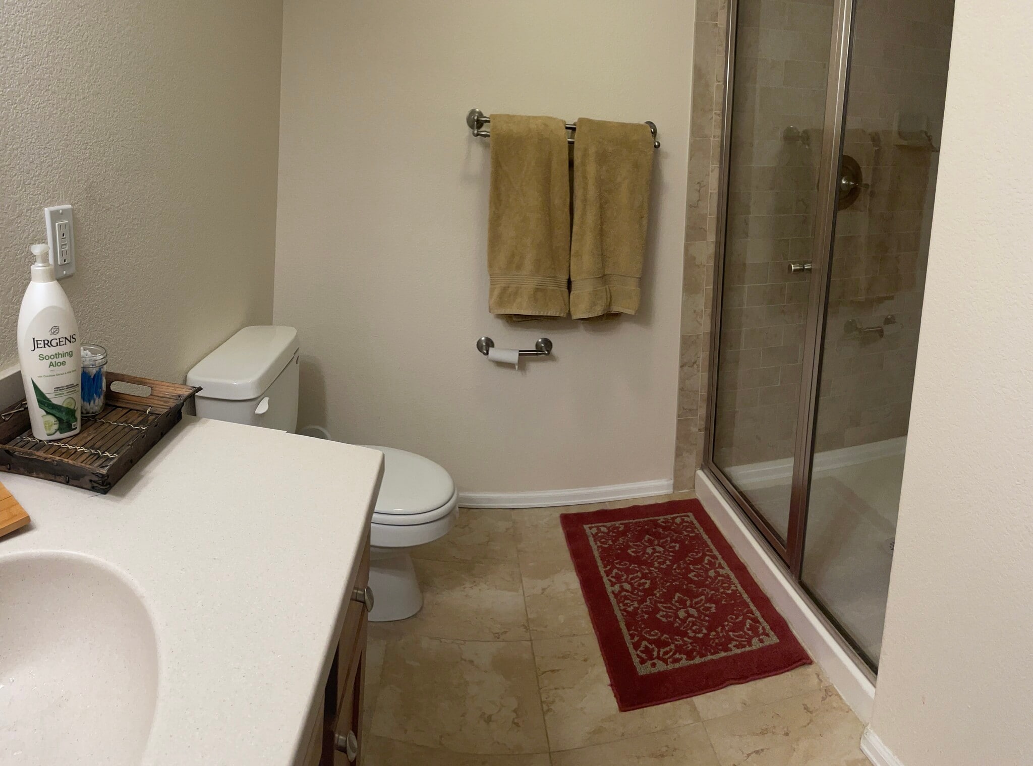 Bathroom with big shower - 5355 Sage Brush Dr