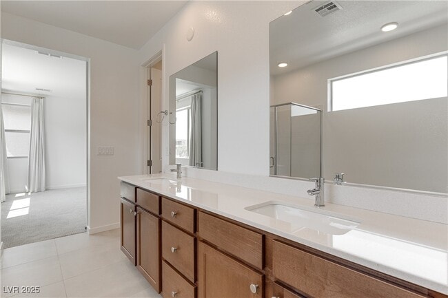 Building Photo - 6333 Redstone Hls Dr