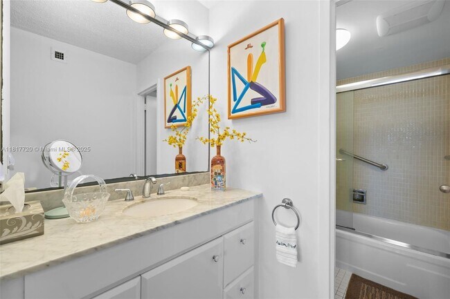 Building Photo - 9511 Collins Ave