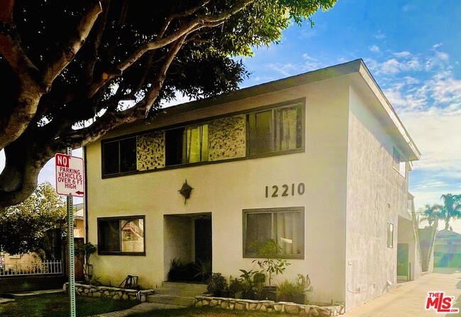 Primary Photo - 12210 Birch Ave