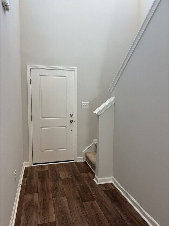 Building Photo - 342 Tiliwa St