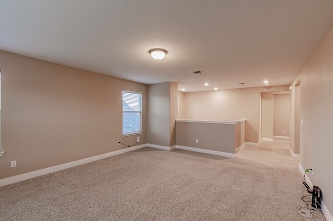 Building Photo - 1605 Constanta Dr