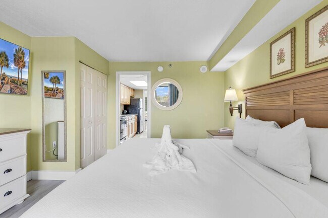 Building Photo - 3000 N Ocean Blvd