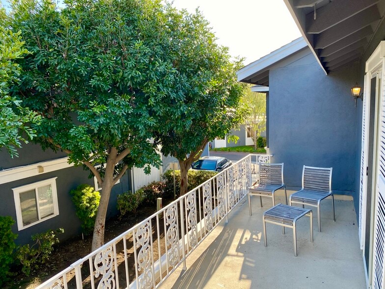 Building Photo - 117 Lexington Ln