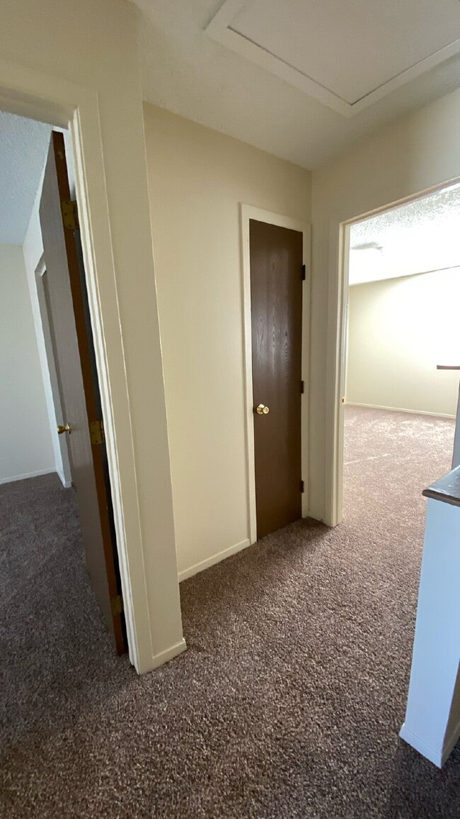 Building Photo - 2 bedroom Mineola A