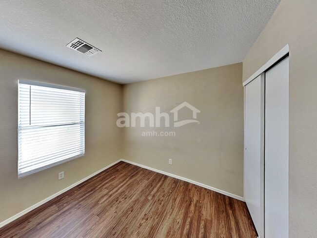 Building Photo - 6179 E Bramble St