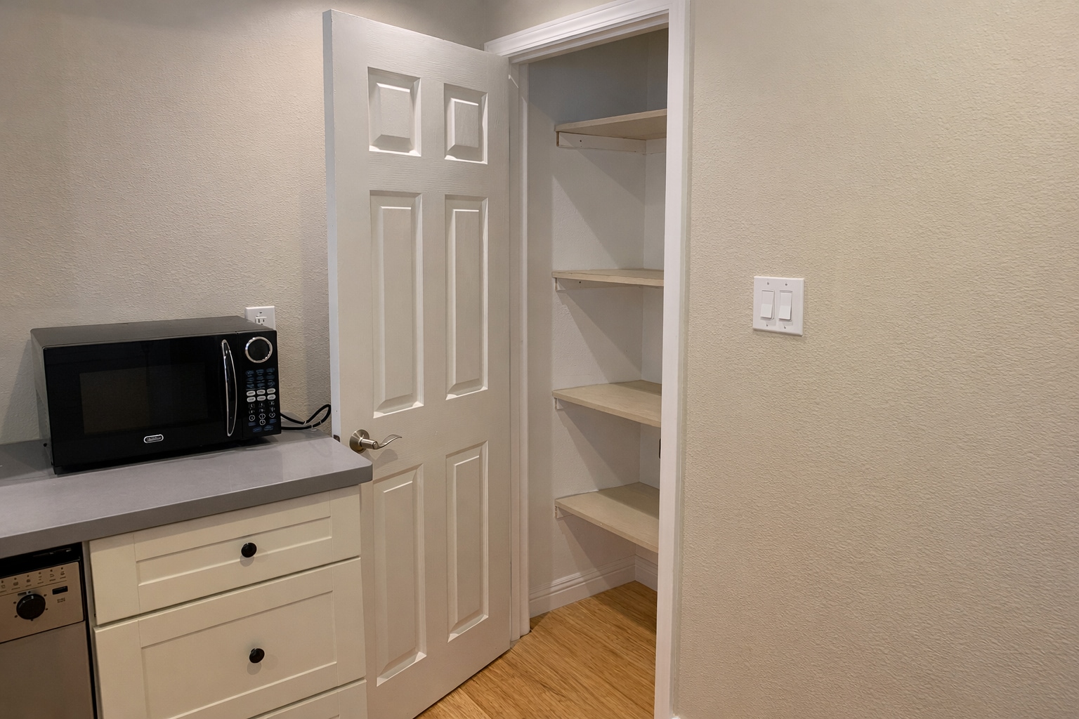 Building Photo - 1111 North Rd