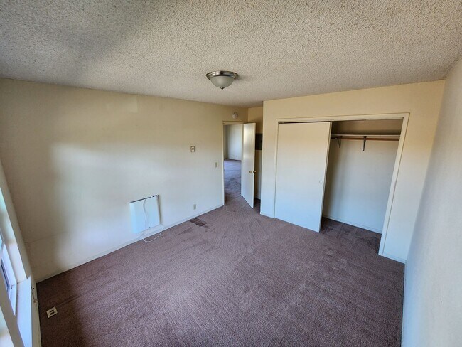 Building Photo - Swazey Apartments -
