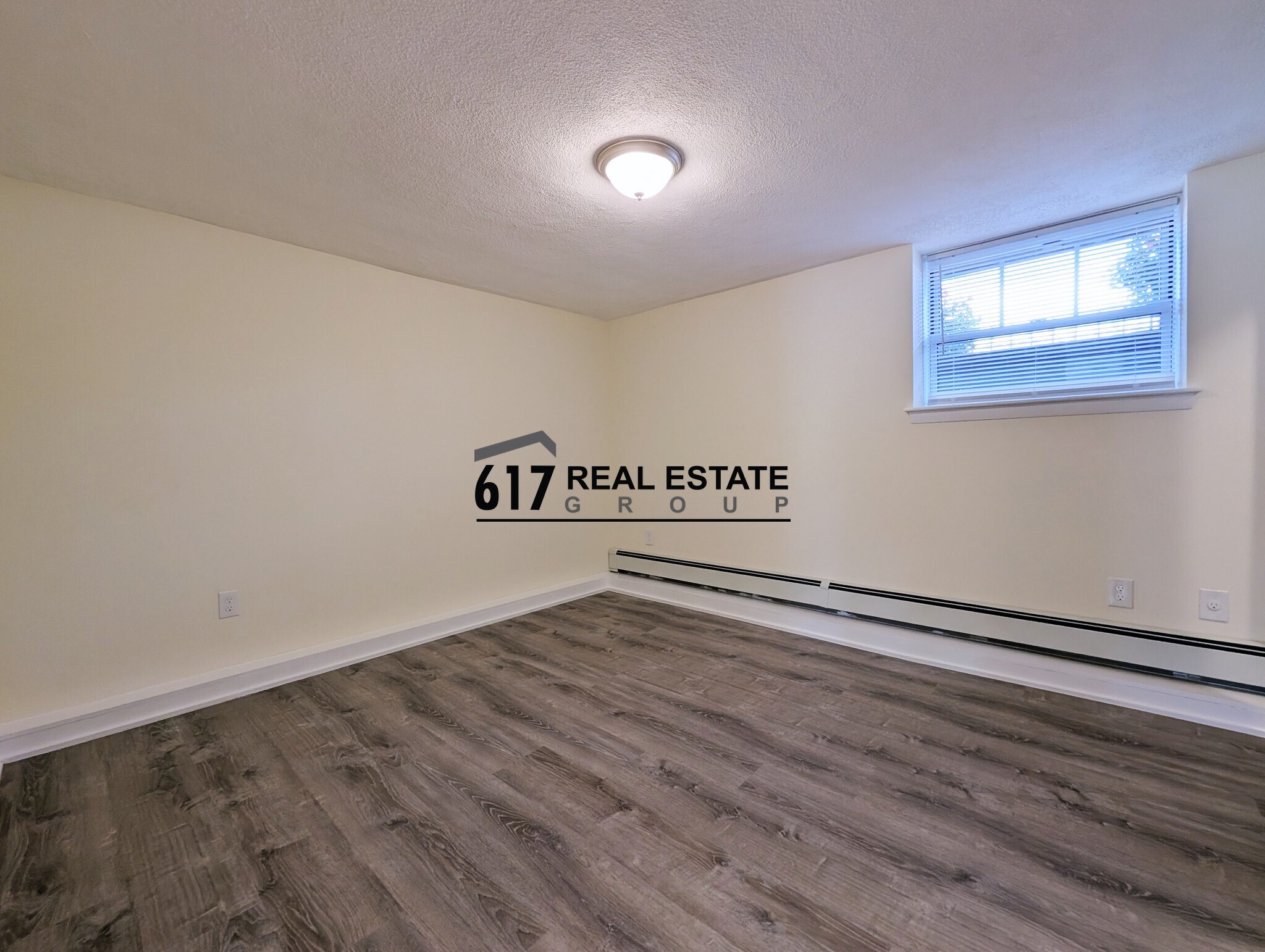 Building Photo - 176 N Beacon St