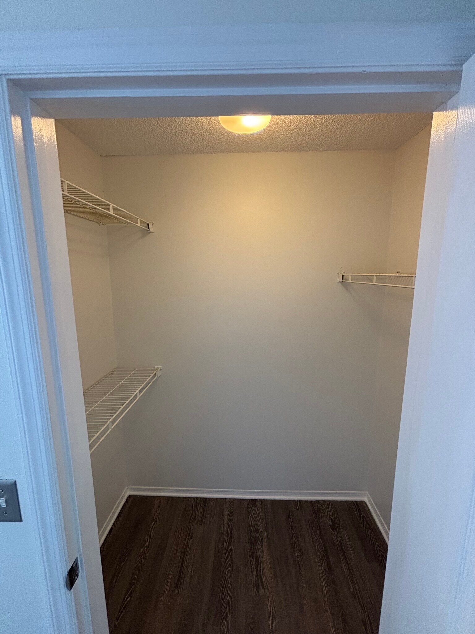 Building Photo - 2400 Feather Sound Dr