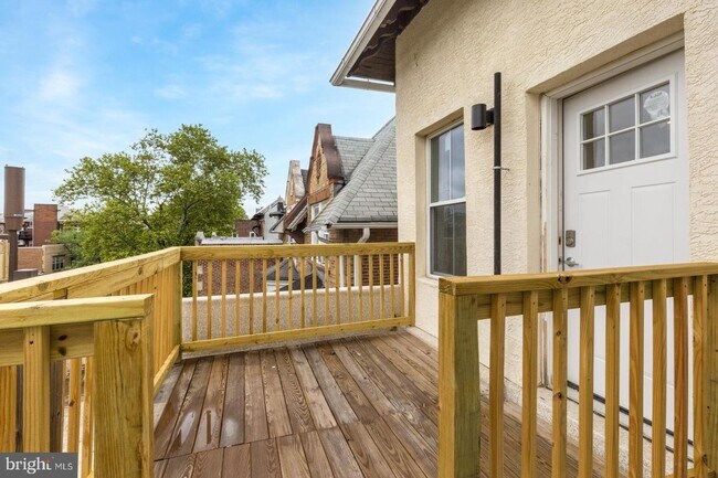 Building Photo - 223 S 45th St