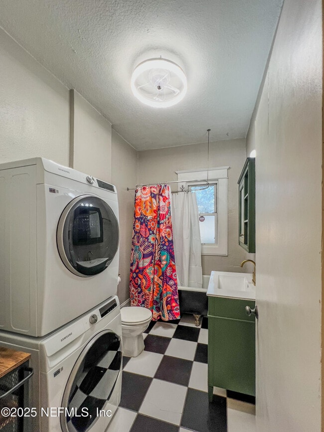 Building Photo - 2805 Post St