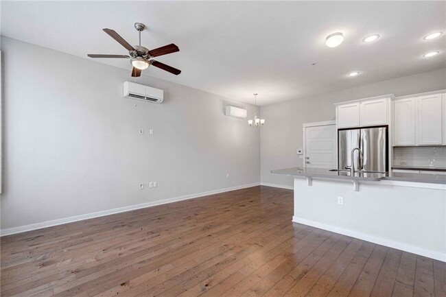 Building Photo - 2909 Zach Scott St