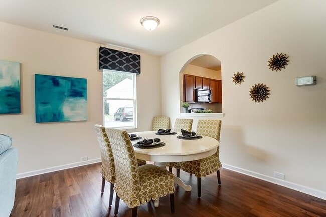Building Photo - Experience the Space You Need and the Features You Deserve