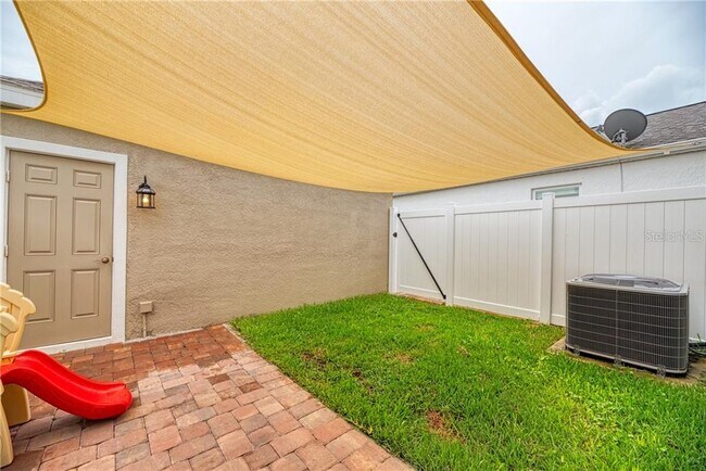 Building Photo - 12467 Sagewood Dr