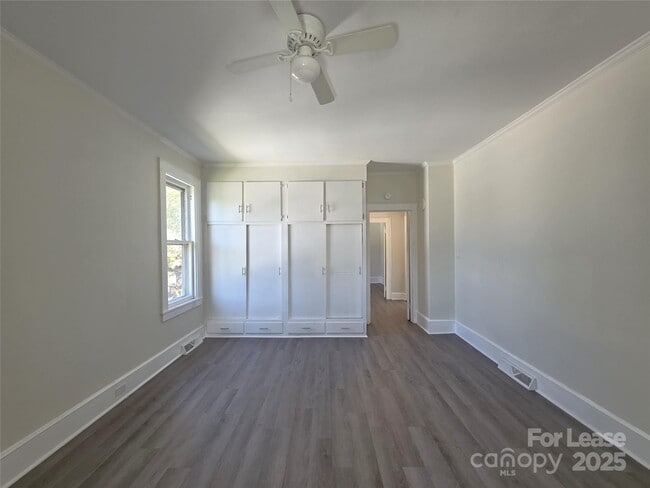 Building Photo - 106 Falls Rd