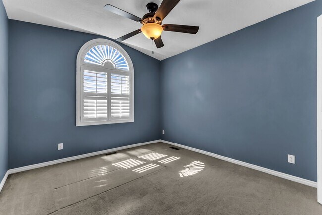 Building Photo - 3084 N 2225 E