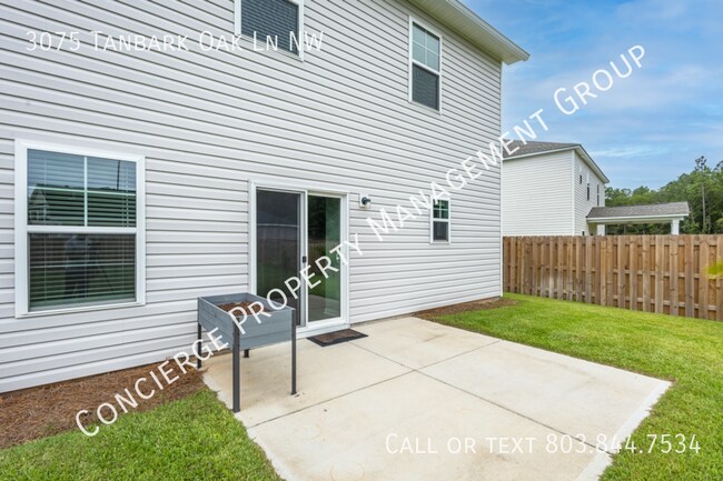 Building Photo - 3075 Tanbark Oak Ln NW