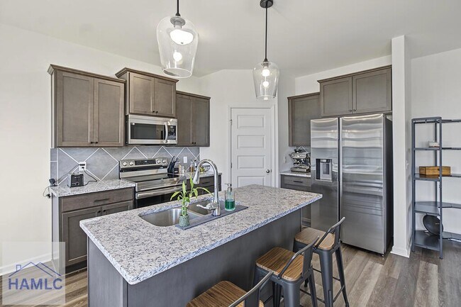 Building Photo - 163 Alcove Ct