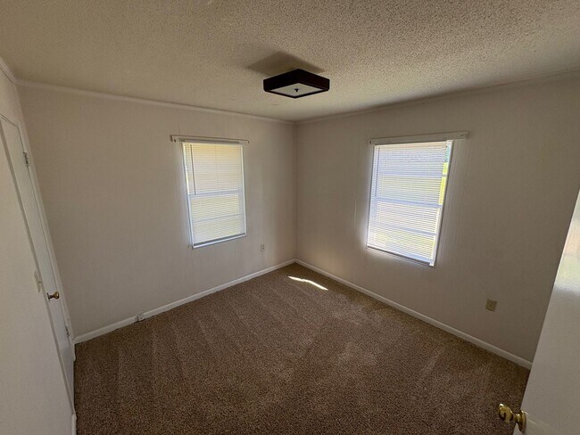 Building Photo - 23060 US-80