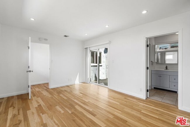 Building Photo - 2031 Glendon Ave