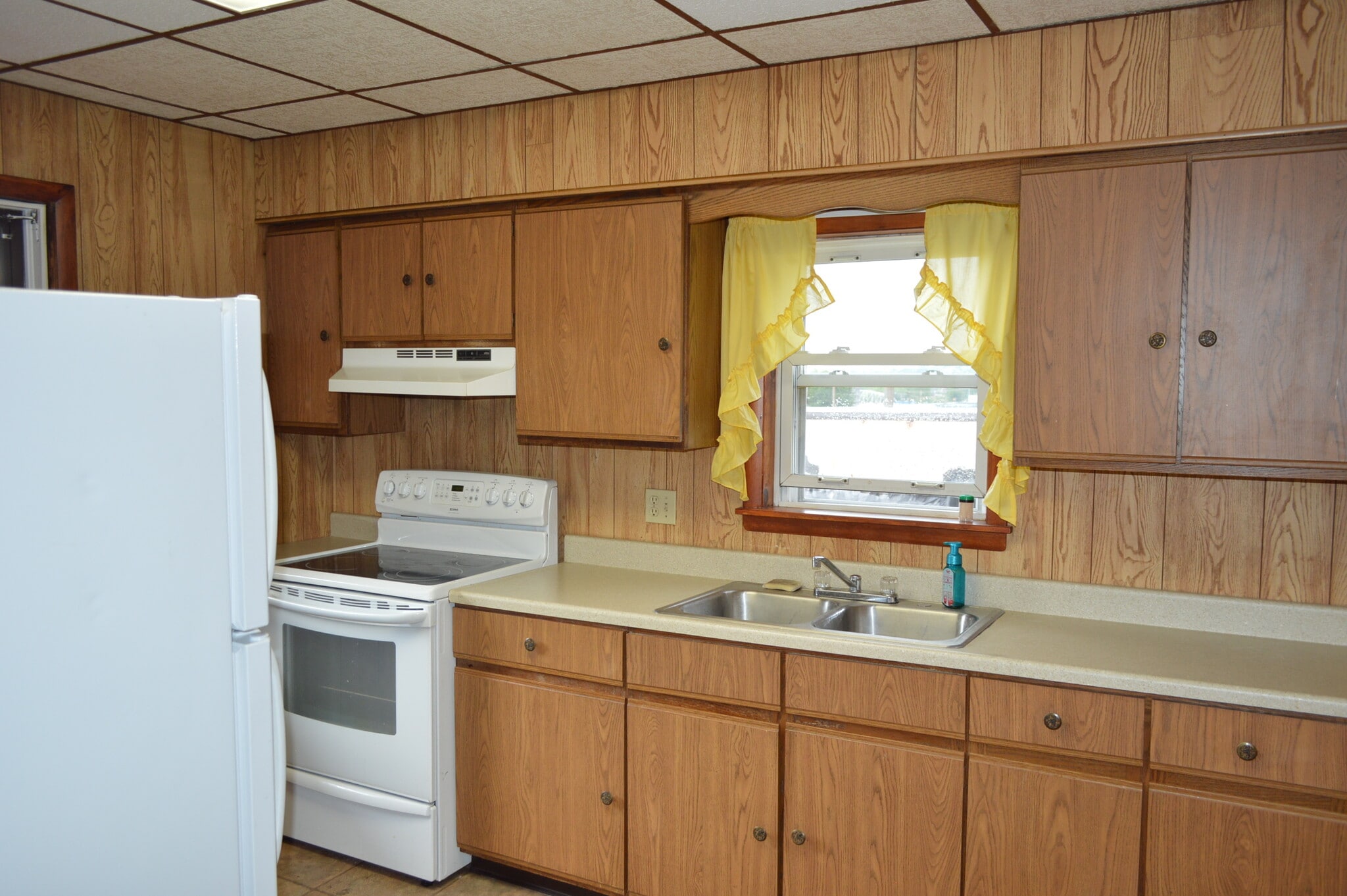 Building Photo - 211 S Main St