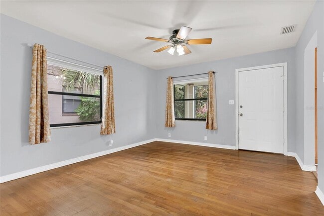 Building Photo - 1700 Ferris Ave